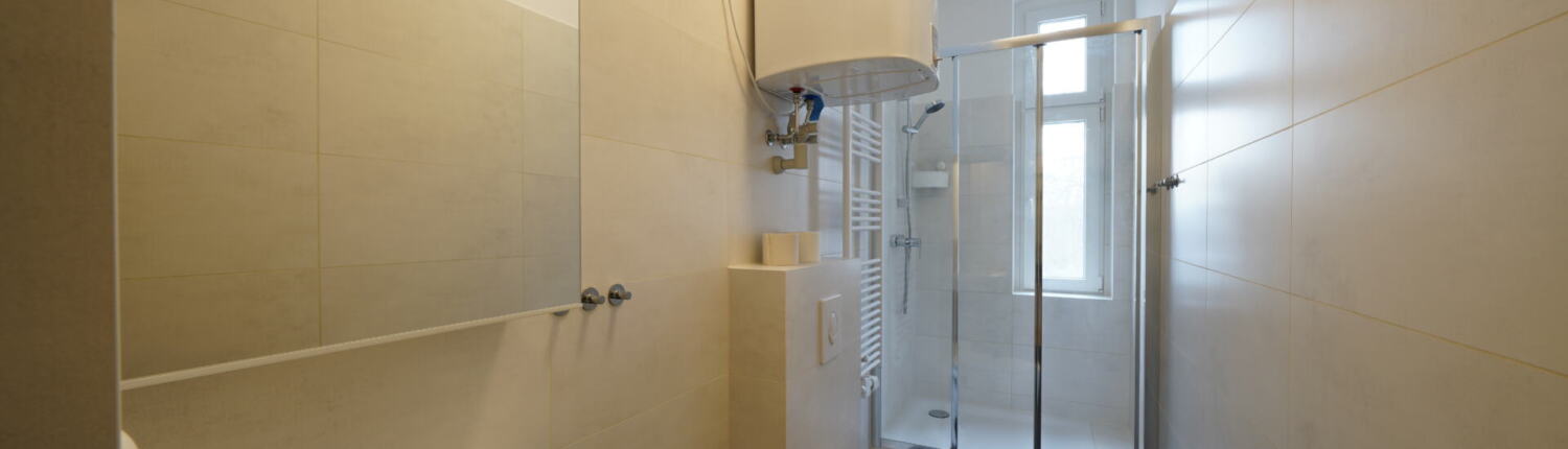 B7 2OG rechts Bad _7R39518