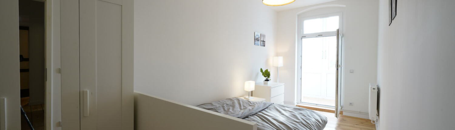 B7 2OG rechts Schlafzimmer _7R39506