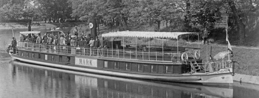 Historischer Dampfer auf der Spree-Oder-Wasserstraße bei Fürstenwalde
